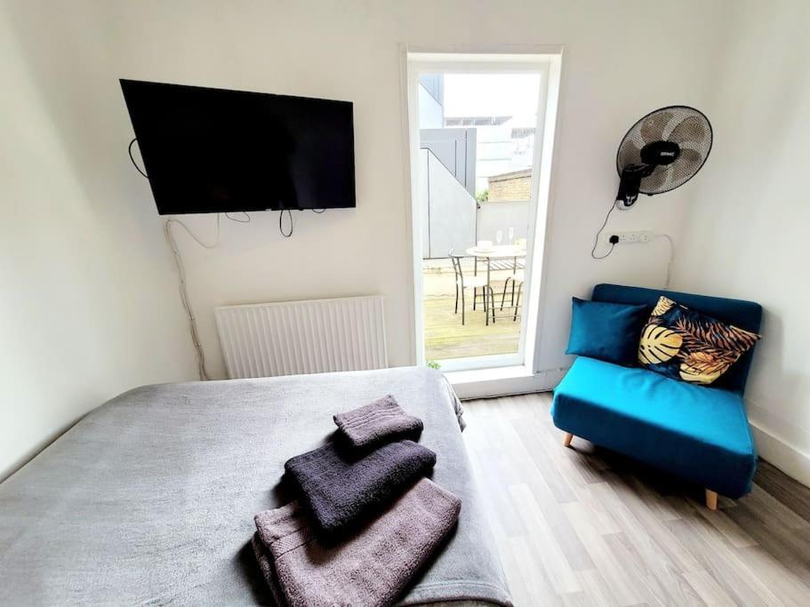 One Bedroom Apartment With A Terrace In Angel Londyn Zewnętrze zdjęcie